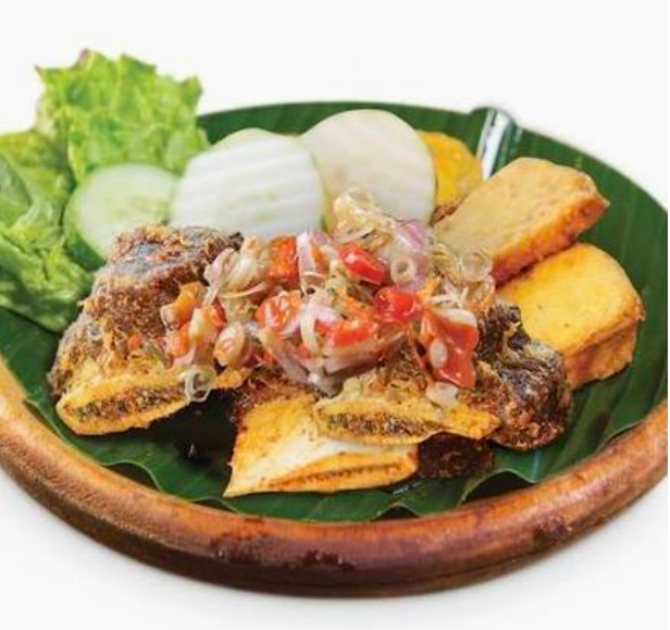 Iga Penyet Sambal Matah