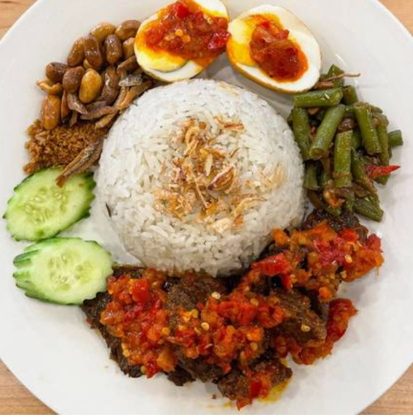Nasi Uduk Dendeng Balado