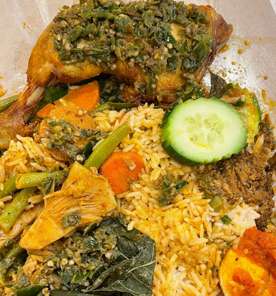 Nasi Kapau Ayam Goreng Cabe Ijo