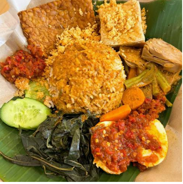 Nasi Kapau Tahu Tempeh Goreng