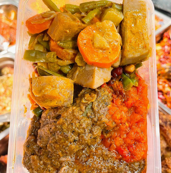 Nasi rendang sapi + sayur lodeh (2 choices)