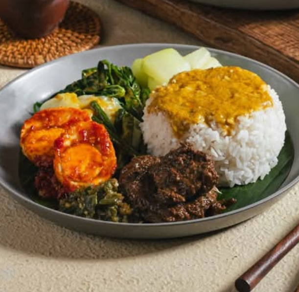 Nasi Kapau (Curry Platter)