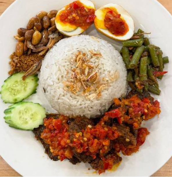Nasi Uduk Dendeng Balado