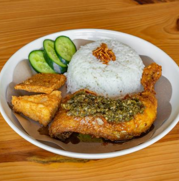 Paket Nasi Ayam Penyet Cabe Ijo