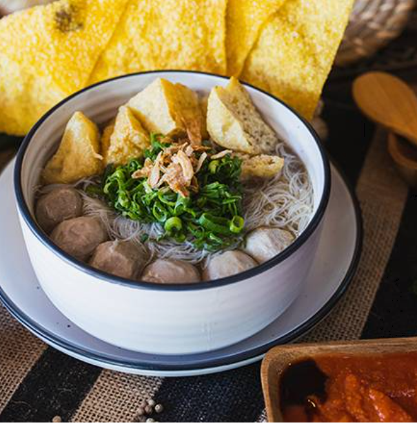 Spicy Beef Ball Soup with Vermicelli