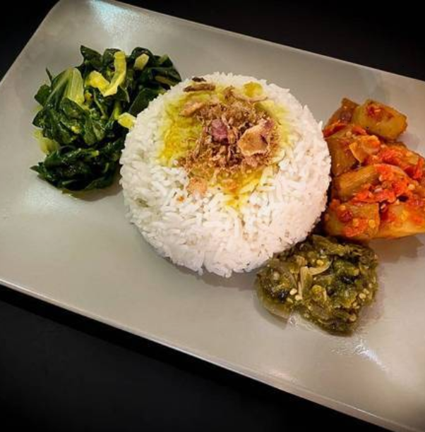 Nasi Padang with One Vegetable