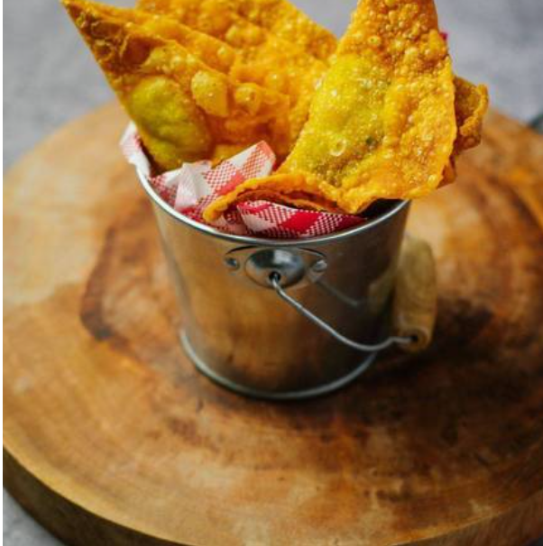 Fried Chicken Wontons (Pangsit Goreng Ayam) (3 pcs)