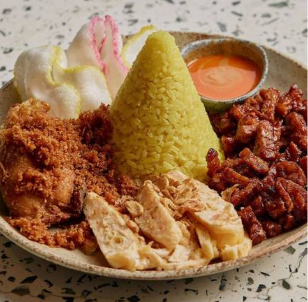 Nasi Special Ayam Goreng